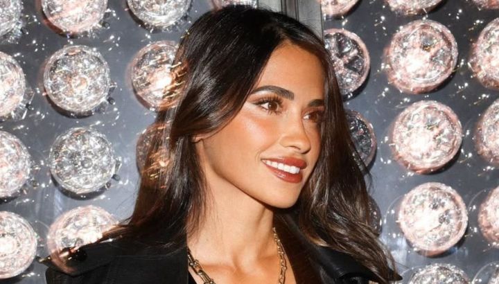 El look blokecore de Anto Roccuzzo con el que revivió una tendencia canchera y cómoda