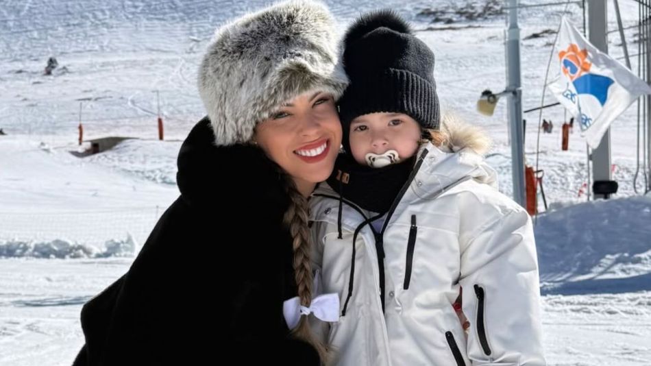 Barby Franco y Sarah Burlando disfrutando la temporada invierno 2025 en la nieve