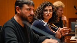 Julia Mengolini y su abogado Juan Grabois contra Javier Milei 1