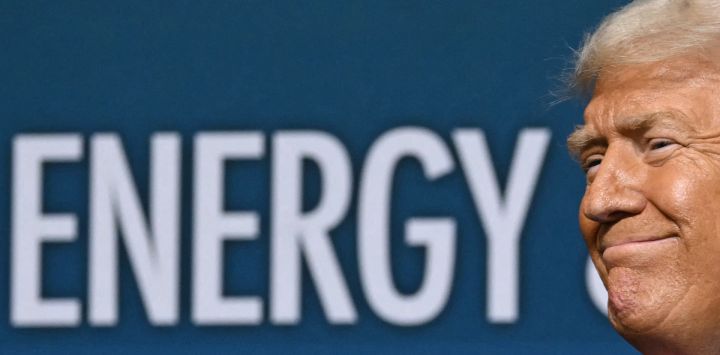 El presidente de Estados Unidos, Donald Trump, asiste a la Cumbre de Energía e Innovación de Pensilvania en el campus de la Universidad Carnegie Mellon en Pittsburgh, Pensilvania.