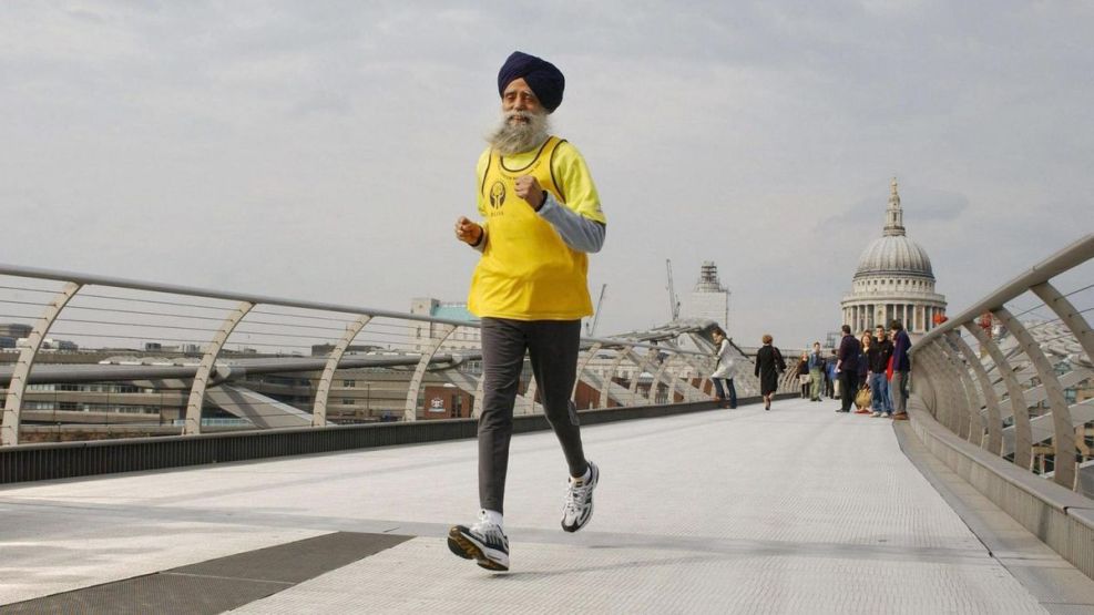 Fauja Singh, el maratonista de 114 años, murió atropellado. 