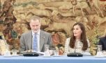 Letizia Ortiz demuestra como los microcuadrados son los nuevo polka dots