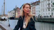 Nicole Neumann impone estilo en Europa con su look bohemio: vestido calado, botas y mucho glamour
