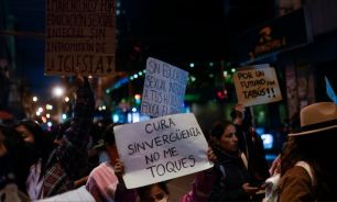 Protestas contra los curas pederastas ante la Conferencia Episcopal de Bolivia
