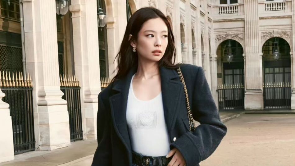 JENNIE