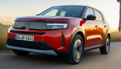 Presentado en la primavera europea, el SUV Opel Frontera ya se ofrece con una nueva variante eléctrica.