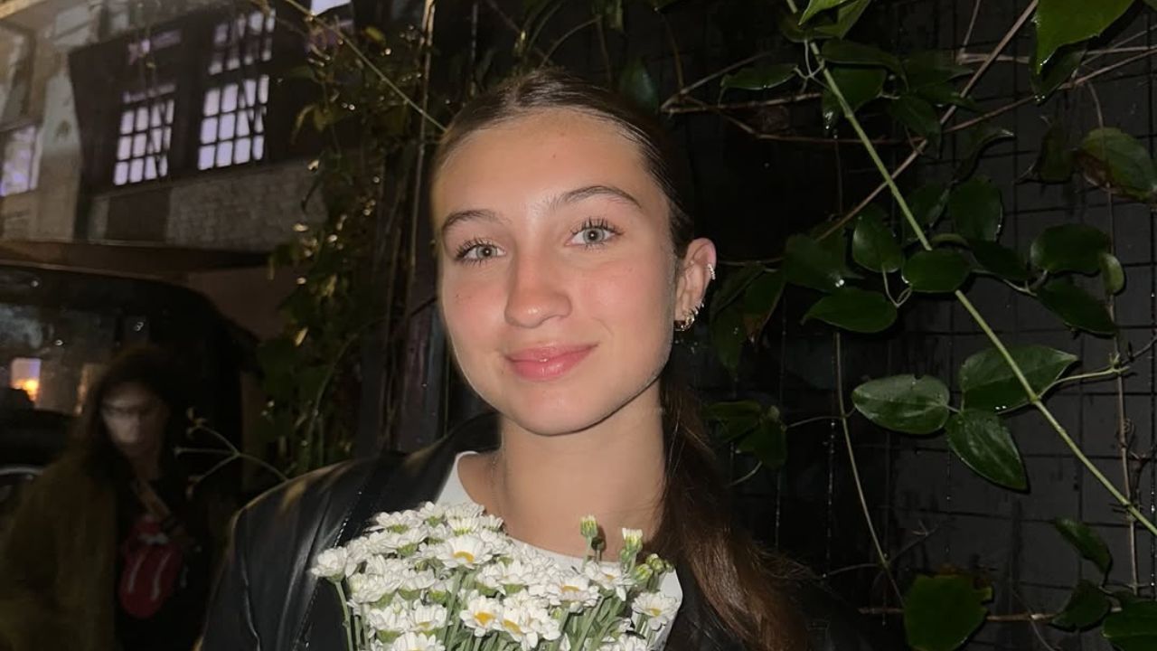 Szxz model noticed her advertisement and since she appeared