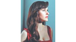 19_07_2025_rachel_brosnahan_gzawarnerpictures_g