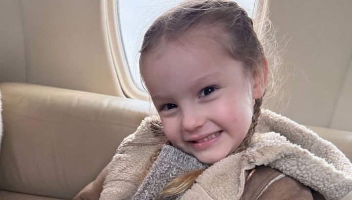 Anita García Moritán vive sus primeras vacaciones de invierno en el sur de Argentina: esquí y vistas soñadas con su mamá y sus hermanos