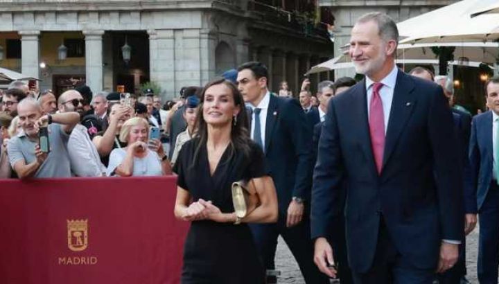 Letizia Ortiz y el rey Felipe van a desembolsar más de 18 mil euros para que la infanta Sofía siga estudiando fuera de España