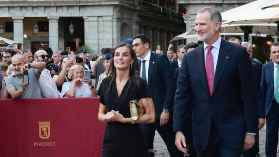 Letizia Ortiz y el rey Felipe