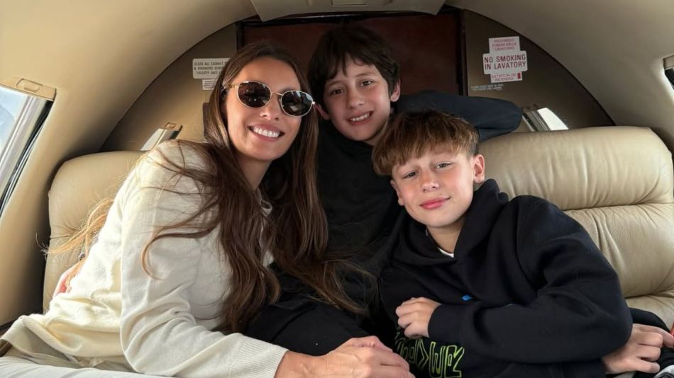 Pampita y su hijos