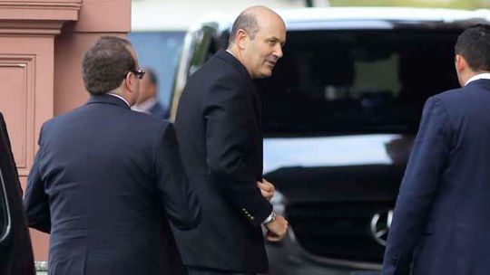 Destinan casi $ 140 mil millones a servicios que no rinden cuentas