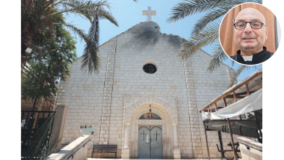 20_07_2025_iglesia_sagrada_familia_gaza_parroco_romanelli_afp_g