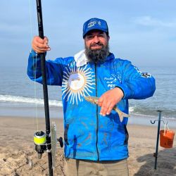 Aunque no fue una faena abundante, la calidad de los pejerreyes capturados conformó a más de un aficionado que pudo dar con ellos y que debieron estar atentos para dar con los piques, ya que se trata de una pesca con aparejos anclados y equipos sobredimensionados. 