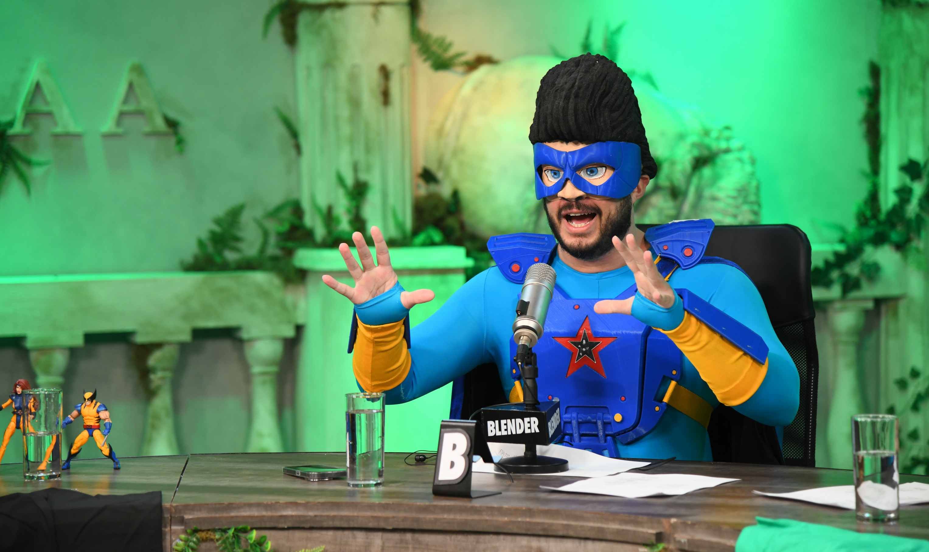 Tomás Rebord, como superhéroe, en su programa 'Hay algo ahí'.