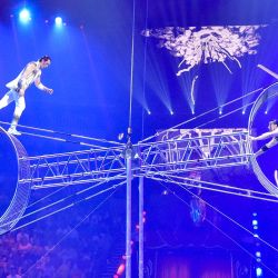Imagen de artistas realizando una presentación durante el Festival Mundial de Arte Circense "IDOL-2025", en Moscú, Rusia. | Foto:Xinhua/Alexander Zemlianichenko Jr