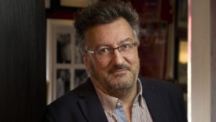 Ciencia Política en la literatura, películas y series” de Miguel De Luca