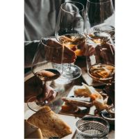 Vinos y Personalidad: El arte de regalar según el tipo de amigo