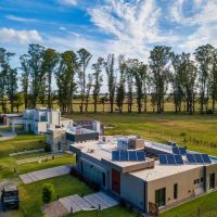 Tres Pinos Villa de Campo: habitar un refugio natural que se disfruta todo el año