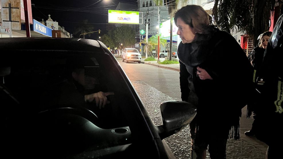 El conductor y la jueza Campias. 