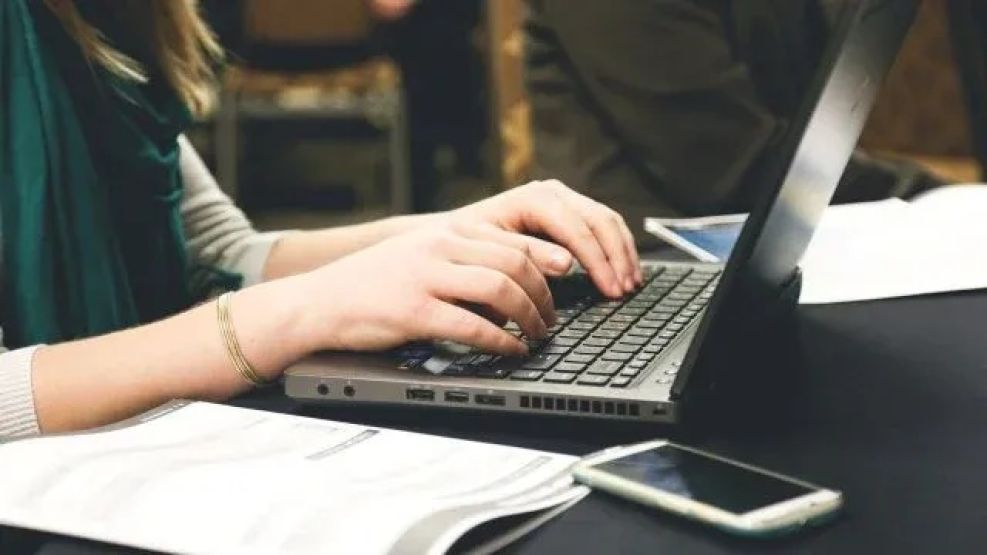 La violencia política en redes sociales creció un 90% desde 2023.