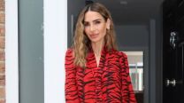 Adiós al total black: María Vázquez impone tendencia con el color de moda de la temporada