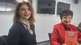Gabriela López y la filósofa Esther Díaz en Radio Perfil.