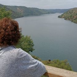 El Parque Nacional Monfragüe es un joya natural de Extremadura. Incluye al pueblito Villarreal de San Carlos y una hospedería.