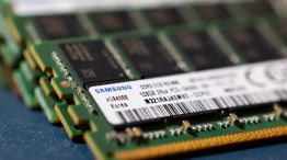 Samsung Electronics Memory Chips Ahead of Preliminary Earnings