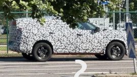 Prueban un nuevo Fiat Panda Fastback, un crossover que se fabricaría en Brasil