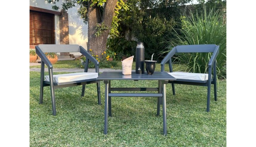 San José Muebles lanza su primera línea de juegos de jardín: elegancia y confort al aire libre