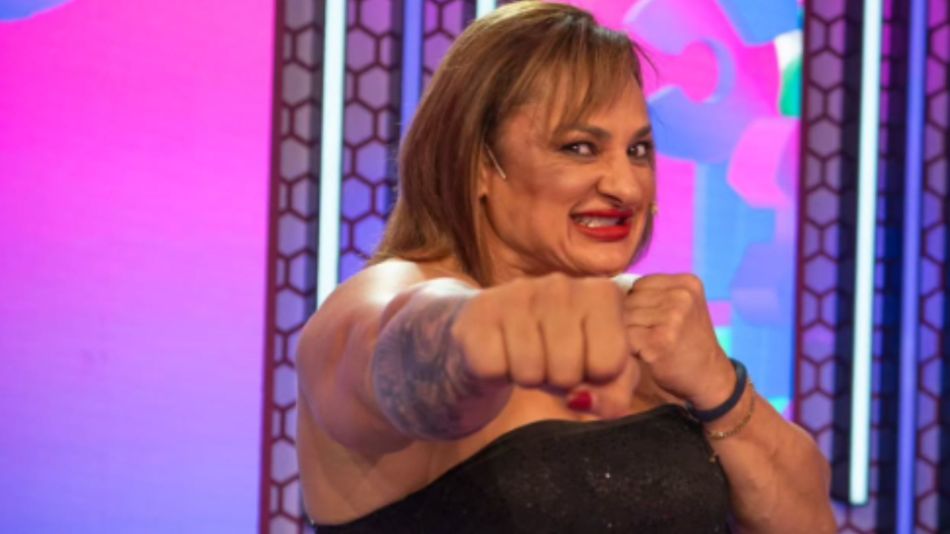 Alejandra "Locomotora" Oliveras