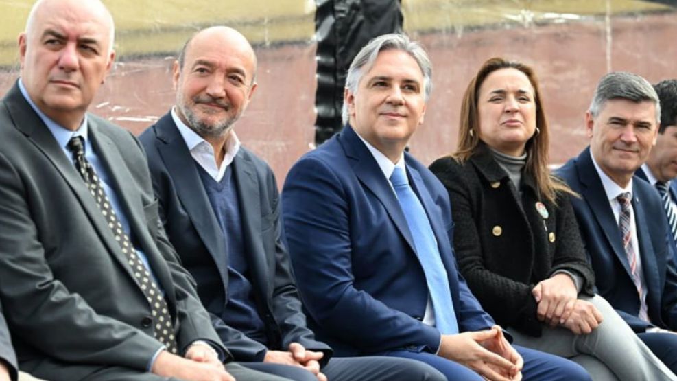 Lleyora inagura el Puerto Seco