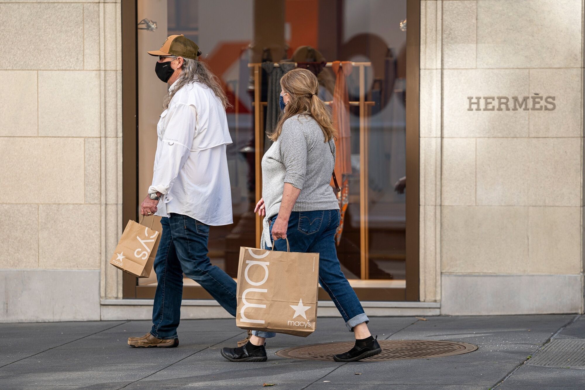 U.S. Economy Surges Into 2021 As Sales Top Forecasts