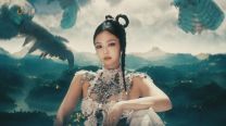 JENNIE