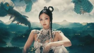 JENNIE