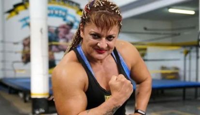 Alejandra "Locomotora" Oliveras