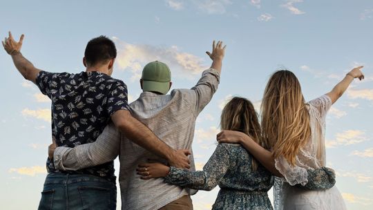 Amar sin contrato: el menú afectivo que elige la Generación Z