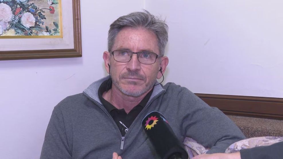 El padre falsamente denunciado por abuso se reencontró con su hijo.