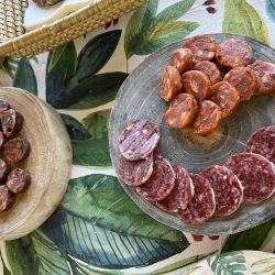 En la Gastro Deheza culmina la ruta del jamón ibérico con un almuerzo bien de campo.