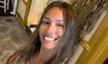 Pampita fusionó el vestido cute para el verano con el color tendencia del invierno para un look nocturno
