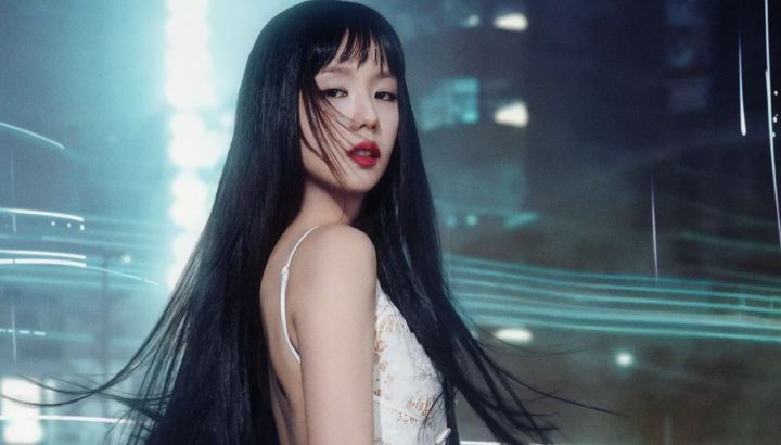 Jisoo de BLACKPINK protagoniza una nueva y futurista campaña para Self-Portrait