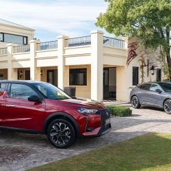 Las gamas DS 3 y DS 4 cuentan con una nueva alternativa electrificada.