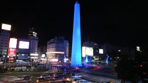 El obelisco se ilumnió de azul en el Día de lucha contra la Trata 20250731