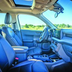 La chata compacta del Ovalo sumó nuevas versiones e incorporó tracción 4x4 de  serie en todas las variantes con una clara orientación al off-road.