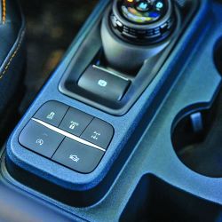 La chata compacta del Ovalo sumó nuevas versiones e incorporó tracción 4x4 de  serie en todas las variantes con una clara orientación al off-road.