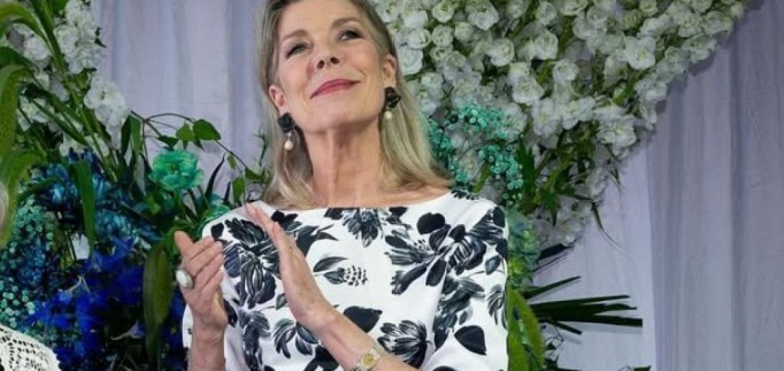 Carolina de Mónaco a sus 68 da lección de estilo con blazer y palazzos que favorecen cualquier figura