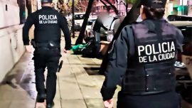 Jorge Macri ordenó controlar y sancionar a las personas que revuelvan los contenedores de basura