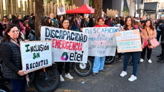 Diversas agrupaciones se movilizarán mañana contra del veto a la Ley de Emergencia en Discapacidad